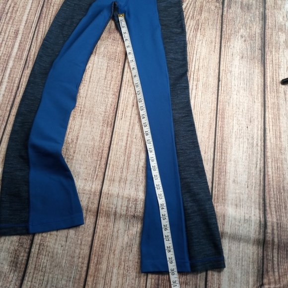 LULULEMON BARRE PULSE PANT LIMITLESS BLUE/REVERSIBLE SLUB DENIM LIMITLESS BLUE 4 - Picture 10 of 15